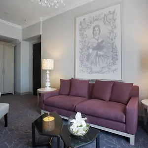 Queen Victoria By Newmark 5* Cape Town