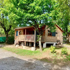 camping-les-chenes.hotels-rhonealpes.com/