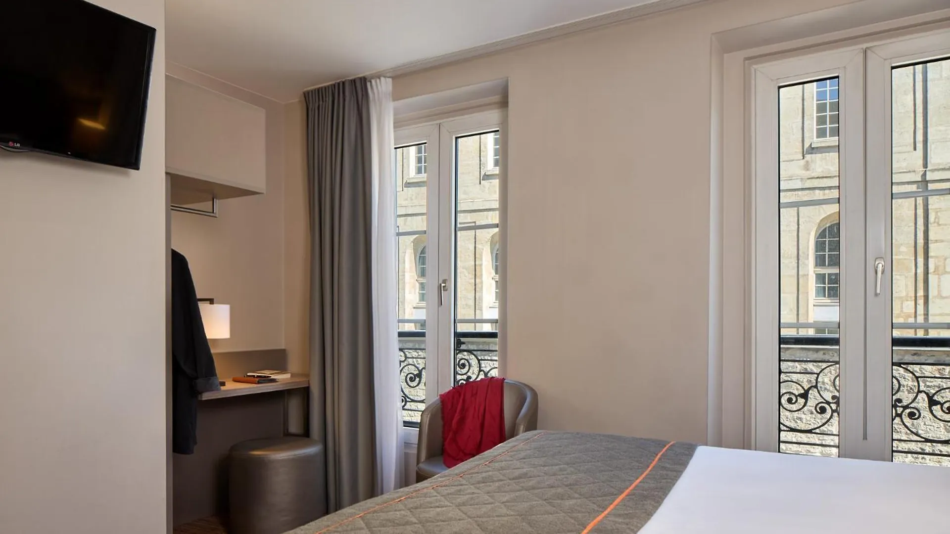 Timhotel Paris Gare De L'Est 3*,